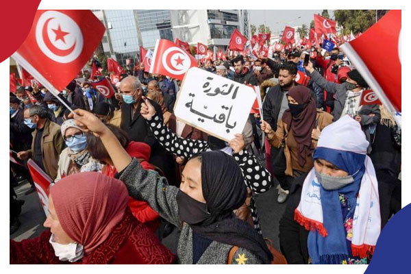  مسيرات الغضب تجتاح تونس ..  والمرزوقي يدعو الجيش للانحياز للشعب