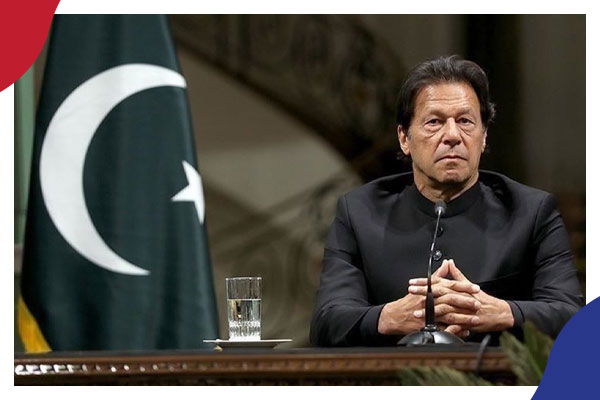 لماذا سقط عمران خان فى فخ حجب الثقة؟