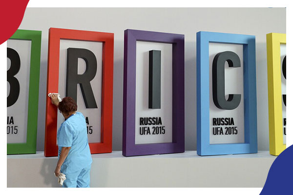 نحو مزيد من الديون الخارجية.. مصر تنضم لعضوية بنك تنمية «بريكس»!