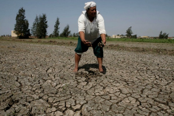 السيسي يعترف بأثر سد النهضة السلبي : وصلنا لمرحلة الفقر المائي 