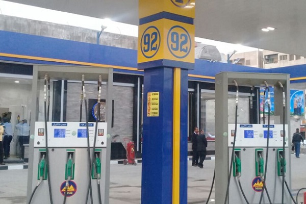 بأوامر صندوق النقد: أسعار المحروقات في مصر تشتعل.. ودعوات للثورة